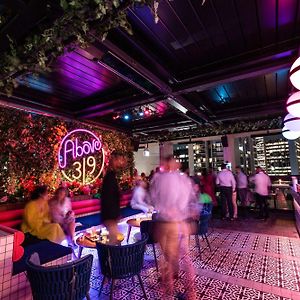 Vibe Hotel Sydney Darling Harbour